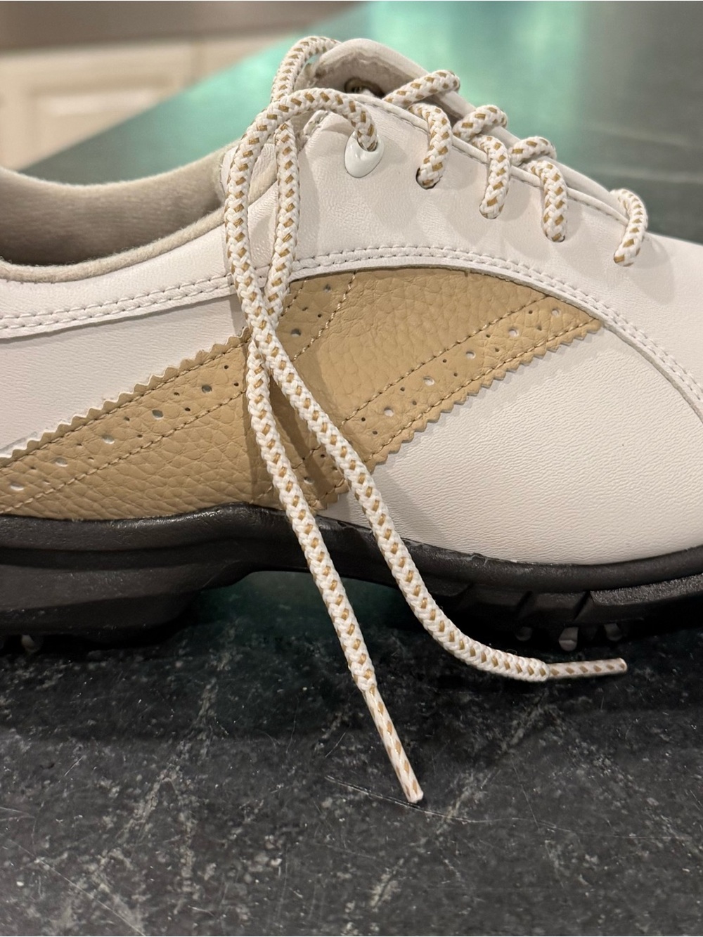 NEW FootJoy GreenJoys 48392 Women’s Golf Shoes White Taupe Size 7M - Picture 1 of 4
